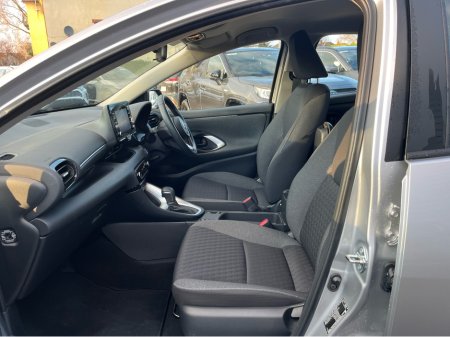 2022 Toyota Yaris - photo 7