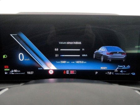 2024 BMW 3-Series - photo 9