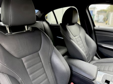 2022 BMW 3-Series - photo 13