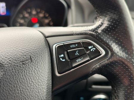 2017 Ford Focus - photo 15