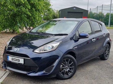 2019 Toyota Aqua - photo 2