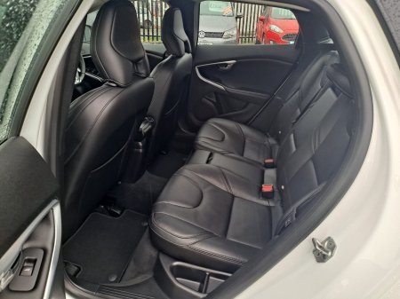 2018 Volvo V40 - photo 20