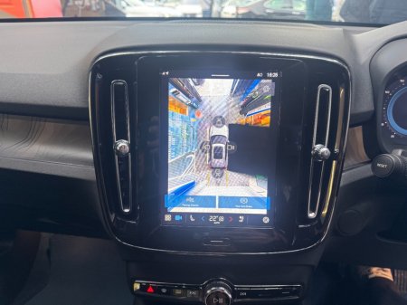 2023 Volvo XC40 - photo 8
