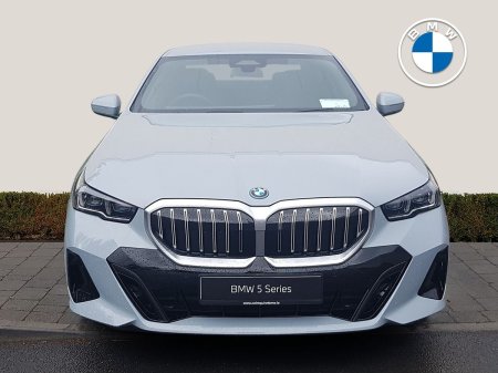 2026 BMW 5-Series - photo 14