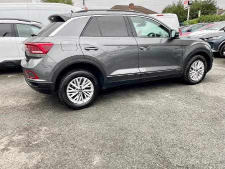 2023 Volkswagen T-Roc - photo 12