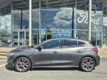 2024 Ford Focus - photo 2