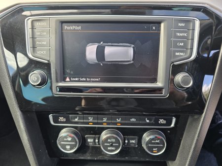 2016 Volkswagen Passat - photo 4