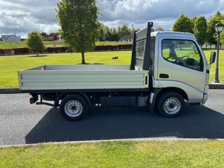 2009 Toyota Dyna - photo 6