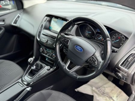 2017 Ford Focus - photo 7