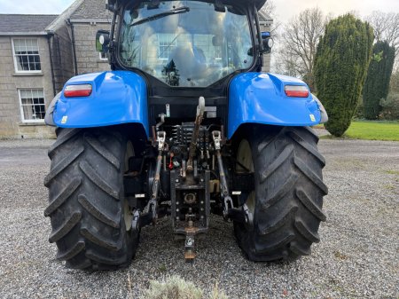 2013 New Holland T7.200 - photo 10