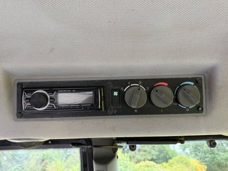 2004 Valtra 8050 - photo 15