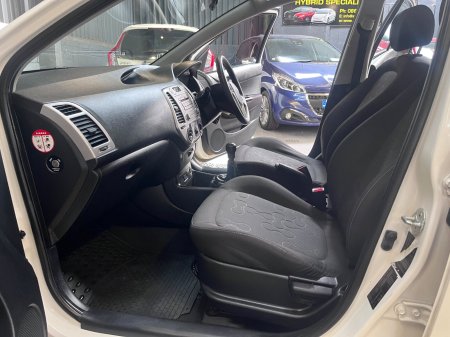 2012 Hyundai i20 - photo 11