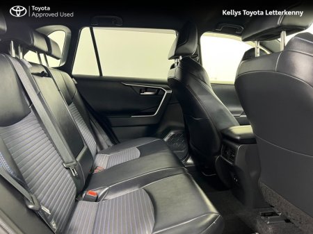 2019 Toyota RAV4 - photo 11