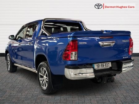 2019 Toyota Hilux - photo 2