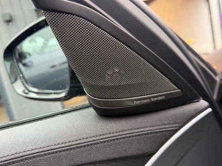 2021 BMW 5-Series - photo 22