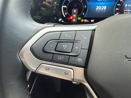 2024 Volkswagen Golf - photo 16