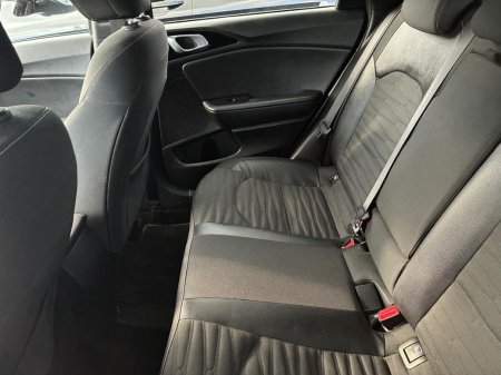 2022 Kia Ceed - photo 6