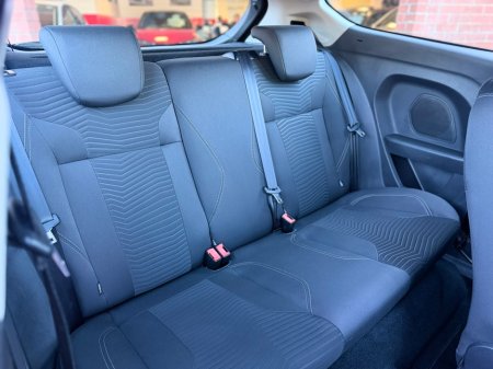2016 Ford Fiesta - photo 14