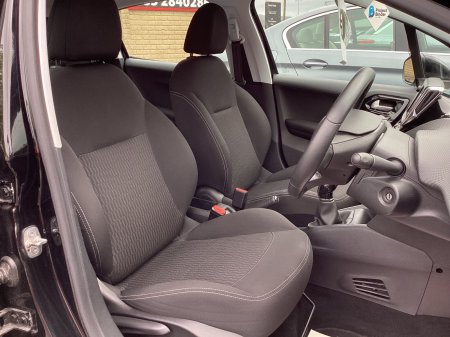 2017 Peugeot 208 - photo 10
