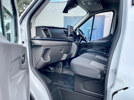2025 Ford Transit - photo 23