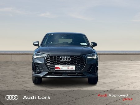 2024 Audi Q3 - photo 2