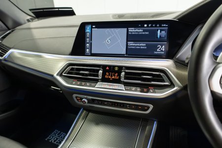 2022 BMW X5 - photo 17