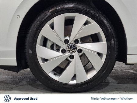 2025 Volkswagen Golf - photo 9