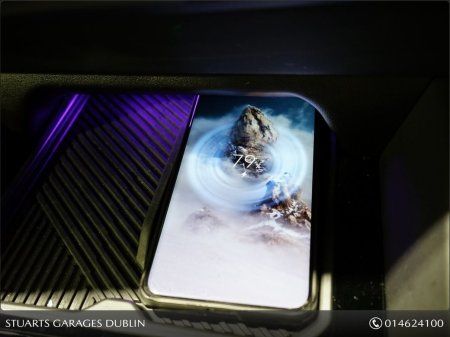 2025 BMW 5-Series - photo 21