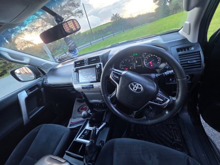 2020 Toyota Land Cruiser - photo 7