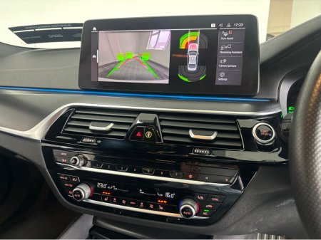 2021 BMW 5-Series - photo 16