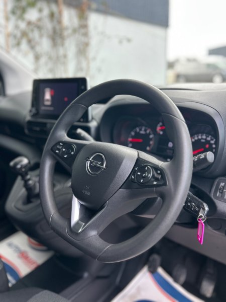 2023 Opel Combo - photo 13