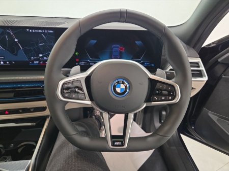 2026 BMW 3-Series - photo 5