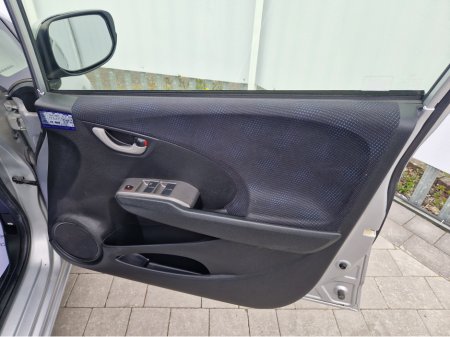 2012 Honda Fit - photo 13