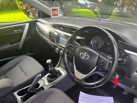 2015 Toyota Corolla - photo 14