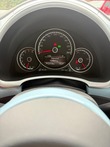 2012 Volkswagen Beetle - photo 11