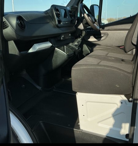 2023 Mercedes-Benz Sprinter - photo 9