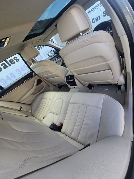 2018 BMW 5-Series - photo 19