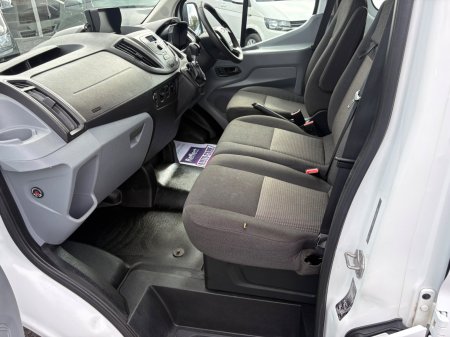 2018 Ford Transit - photo 16