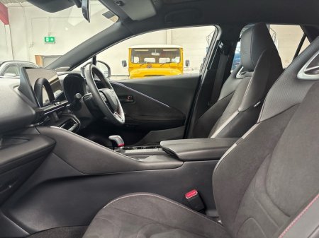2025 Toyota C-HR - photo 6