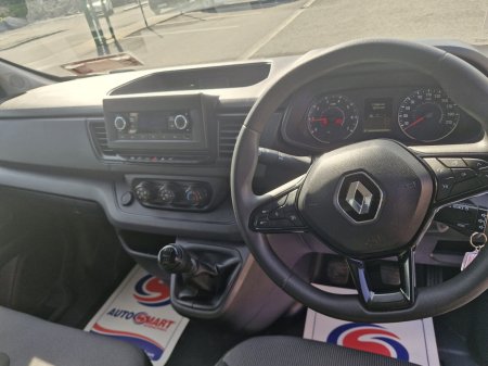 2023 Renault Trafic - photo 14