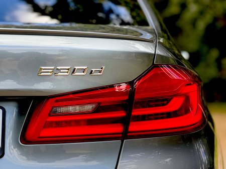 2017 BMW 5-Series - photo 40