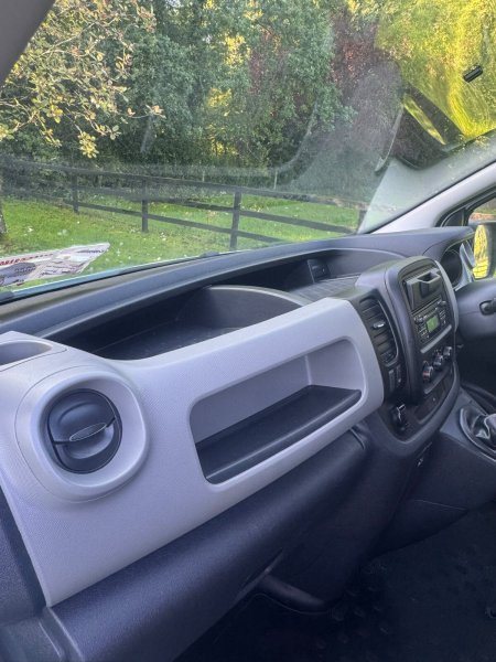 2018 Nissan NV300 - photo 9