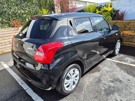 2023 Suzuki Swift - photo 5