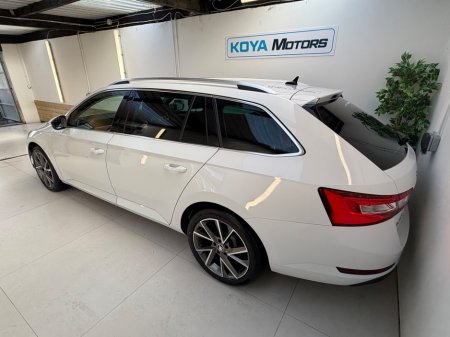 2022 Skoda Superb - photo 9