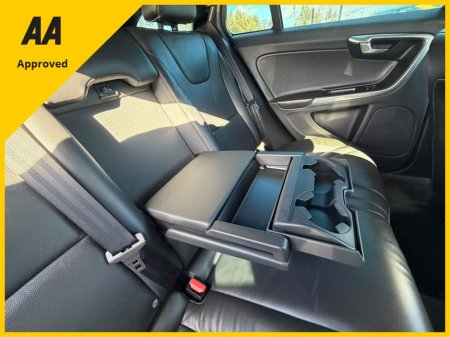 2017 Volvo V60 - photo 24