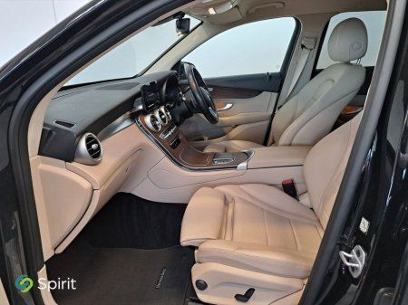 2021 Mercedes-Benz GLC - photo 3