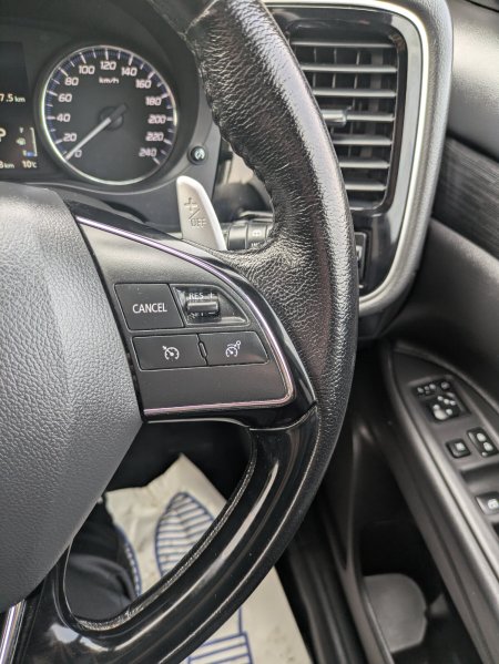 2016 Mitsubishi Outlander - photo 27