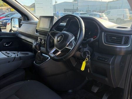 2022 Renault Trafic - photo 11