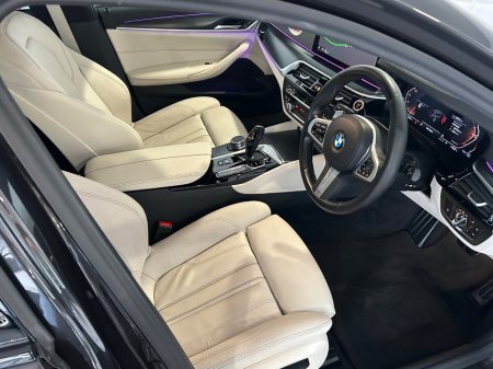 2024 BMW 5-Series - photo 16