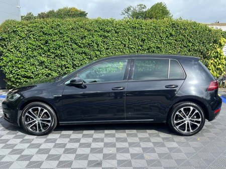 2020 Volkswagen Golf - photo 3